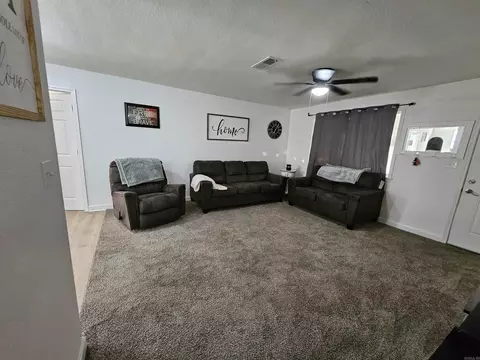 406 S Cypress St, Beebe, AR 72012 photo 4