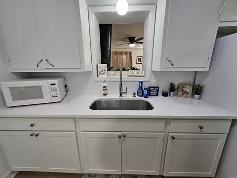 406 S Cypress St, Beebe, AR 72012 photo 5