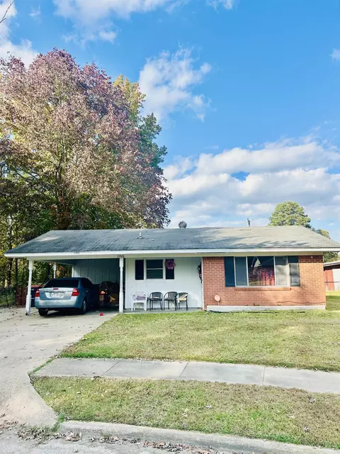 1906 Edmar Dr, Pine Bluff, AR 71603 photo 1