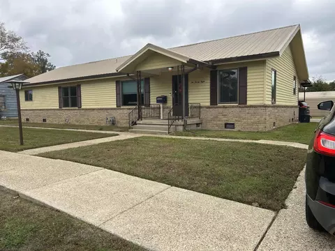 228 E Ingram, E. Camden, AR 71701