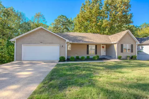 Exterior - 2104 Cherry Xing, Benton, AR 72015 photo 2 of 12