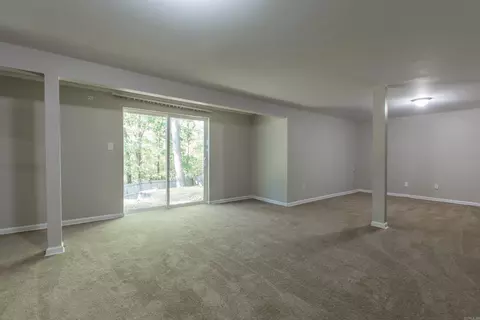 Living - 2104 Cherry Xing, Benton, AR 72015 photo 8 of 9