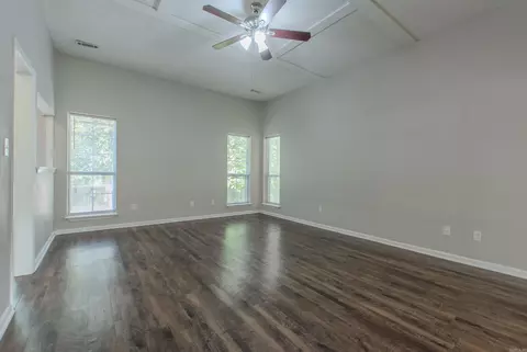 Living - 2104 Cherry Xing, Benton, AR 72015 photo 5 of 9