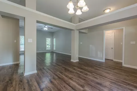 Living - 2104 Cherry Xing, Benton, AR 72015 photo 1 of 9