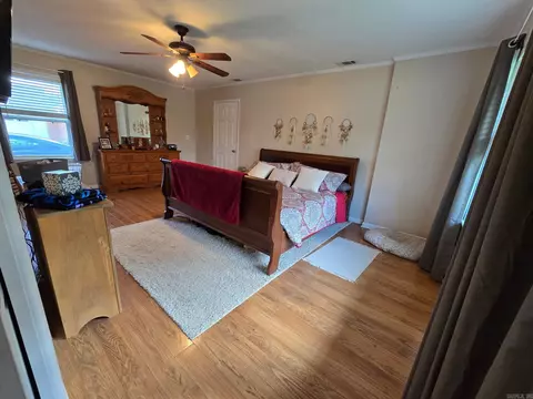 Bedroom - 100 E Campus St, Marshall, AR 72650 photo 5 of 5