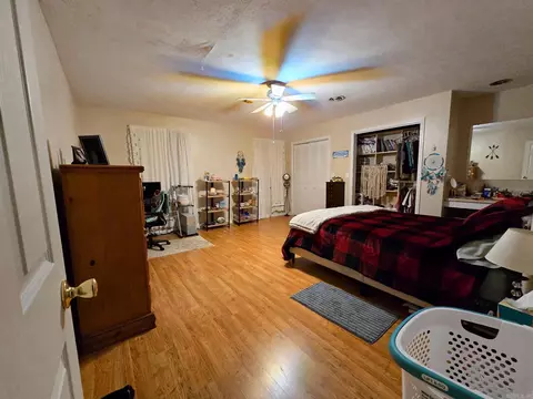 Bedroom - 100 E Campus St, Marshall, AR 72650 photo 3 of 5