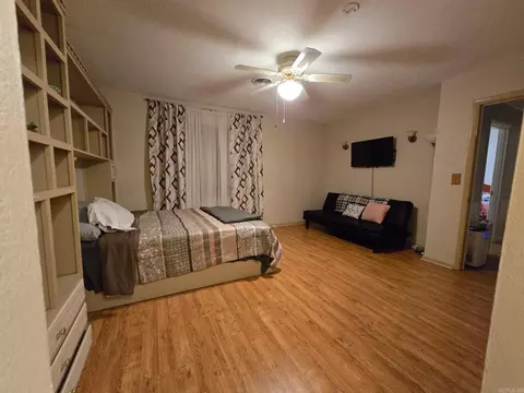Bedroom - 100 E Campus St, Marshall, AR 72650 photo 2 of 5