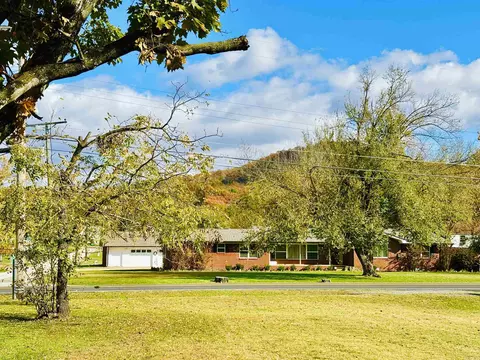 100 E Campus St, Marshall, AR 72650