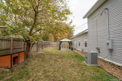 Exterior - 400 2nd St, Pangburn, AR 72121 photo 4 of 8