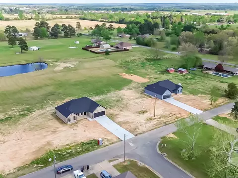 15 Saye St, Vilonia, AR 72173