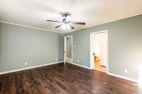 Living - 18 Sheila Ln, Mabelvale, AR 72103 photo 7 of 7