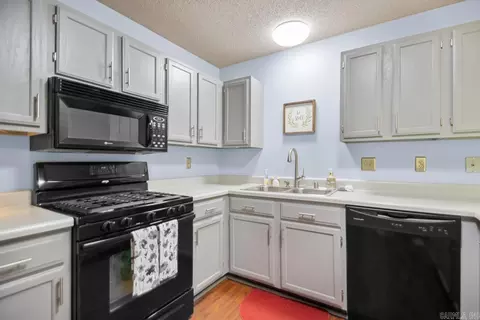 Kitchen - 3000 Andrew Dr, Bryant, AR 72022 photo 1 of 4