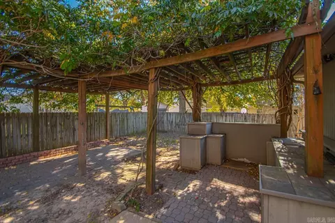 Exterior - 3000 Andrew Dr, Bryant, AR 72022 photo 7 of 14