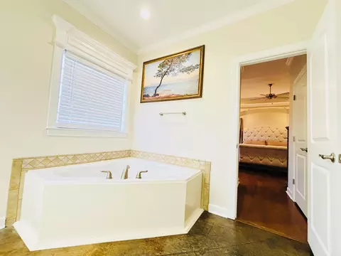 Bath - 3858 Liberty Cv, Benton, AR 72015 photo 2 of 4