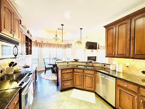Kitchen - 3858 Liberty Cv, Benton, AR 72015 photo 3 of 4