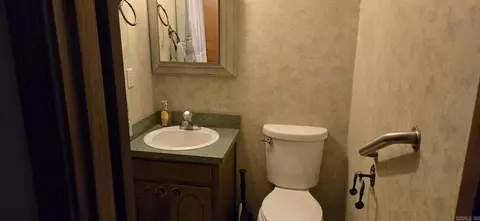 Bath - 3078 Johnson Rd, Scott, AR 72142 photo 3 of 4