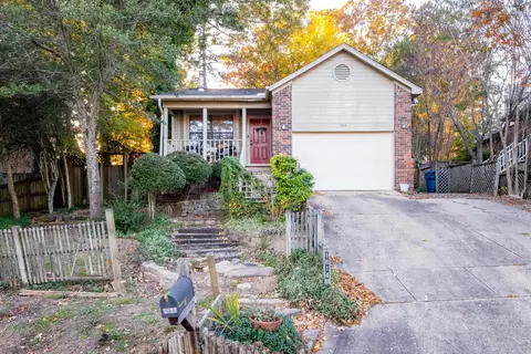 1814 Calgary Trl, Little Rock, AR 72211