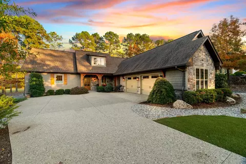 10 Gijon Ln, Hot Springs Village, AR 71909