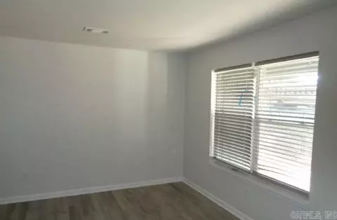 Living - 404 S J P Wright Loop, Jacksonville, AR 72076 photo 1 of 2