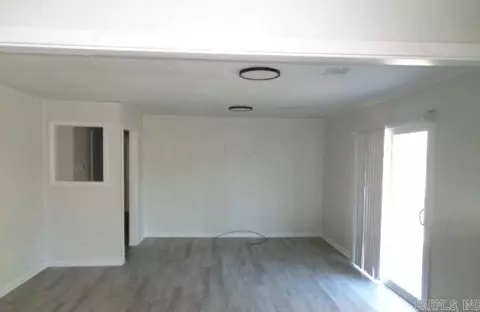 Living - 404 S J P Wright Loop, Jacksonville, AR 72076 photo 2 of 2