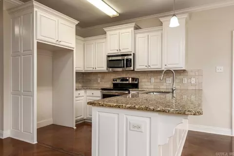 2435 Eighteen Loop, Conway, AR 72034 photo 9