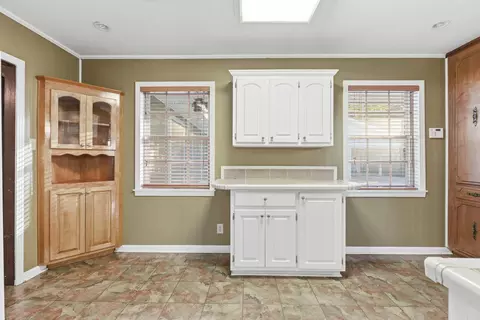Kitchen - 2002 W 42nd Ave, Pine Bluff, AR 71603 photo 4 of 4
