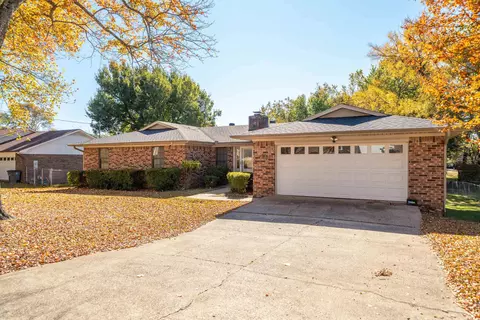 209 Alta Vista St, Hot Springs, AR 71913