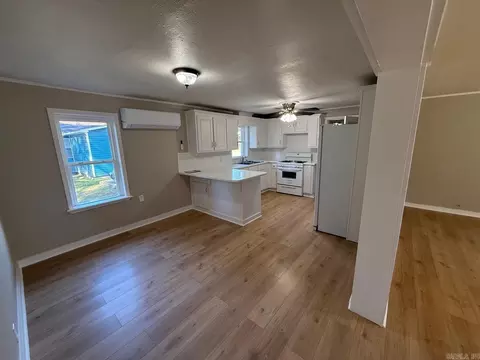 Living - 220 Wright St, Lonoke, AR 72086 photo 3 of 3