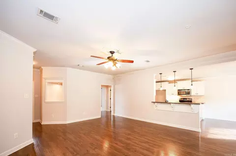 Living - 206 Sierra Cv, Austin, AR 72007 photo 5 of 5