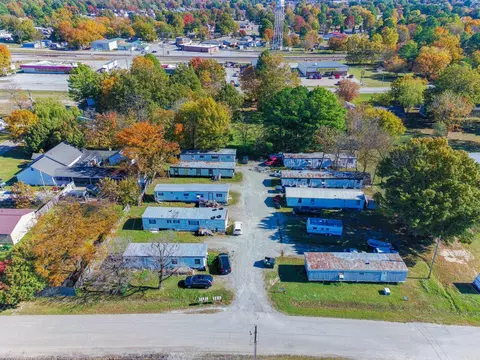 141 School St, Bono, AR 72416