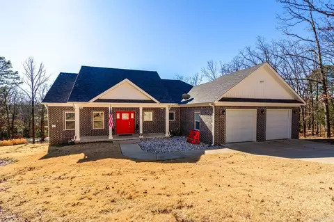 24 Blue Jay Way, Conway, AR 72032