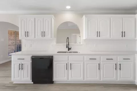 Kitchen - 38 Windwood Loop, Conway, AR 72034 photo 4 of 4