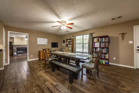 Dining - 22 Primrose Ln, Greenbrier, AR 72058 photo 2 of 4