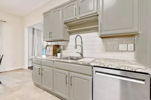 Kitchen - 6121 Westminster, Benton, AR 72019 photo 5 of 5