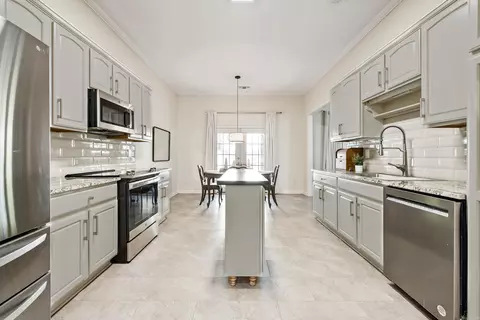 Kitchen - 6121 Westminster, Benton, AR 72019 photo 1 of 5
