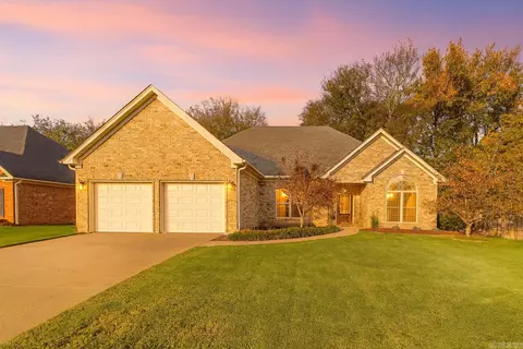Exterior - 6121 Westminster, Benton, AR 72019 photo 1 of 12