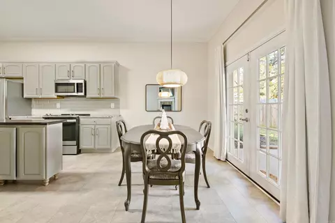 Dining - 6121 Westminster, Benton, AR 72019 photo 1 of 3
