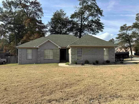 Exterior - 211 Hidden Meadows Dr, Benton, AR 72015 photo 1 of 2