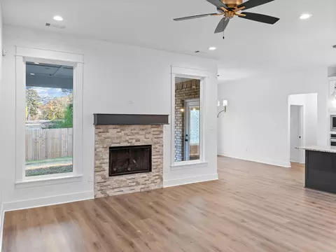 Living - 122 Harmony Vlg, Haskell, AR 72015 photo 3 of 4