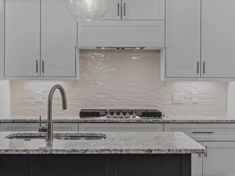 Kitchen - 122 Harmony Vlg, Haskell, AR 72015 photo 2 of 8