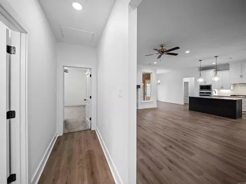 Entry Way - 122 Harmony Vlg, Haskell, AR 72015 photo 3 of 5