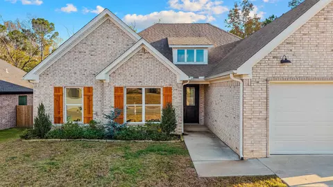 Exterior - 122 Harmony Vlg, Haskell, AR 72015 photo 1 of 9