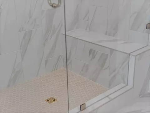 Bath - 122 Harmony Vlg, Haskell, AR 72015 photo 7 of 10