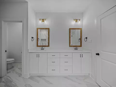 Bath - 122 Harmony Vlg, Haskell, AR 72015 photo 2 of 10