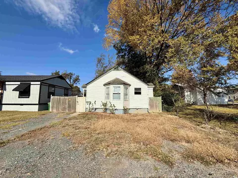 711 W 20th St, North Little Rock, AR 72114