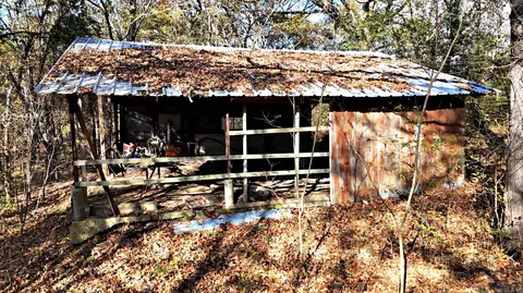 Exterior - 183 Polk Road 68, Mena, AR 71953 photo 4 of 10