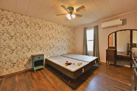 Bedroom - 183 Polk Road 68, Mena, AR 71953 photo 1 of 2