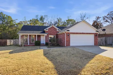 54 Eaglebrook Dr, Conway, AR 72032 photo 1