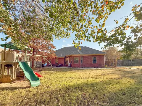 Exterior - 43 Gleneagle Dr, Cabot, AR 72023 photo 6 of 9
