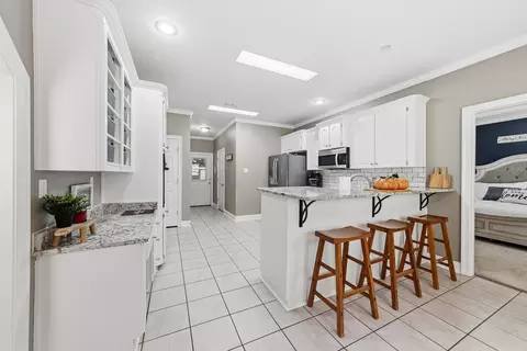 Kitchen - 43 Gleneagle Dr, Cabot, AR 72023 photo 1 of 5